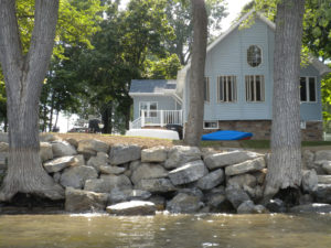 Lake Champlain Vacation cottage off the Adirondack Northway Exit 39